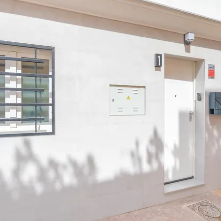 Casa Boliches Sunny & Near Fuengirola's Будинок відпочинку